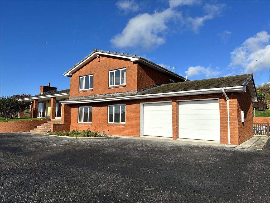 5 bed detached house for sale in Ferry Road, Cydweli, Ferry Road, Kidwelly SA17, £475,000