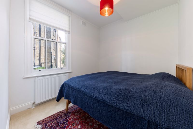 2 bed flat for sale in Ashchurch Grove, London W12, £550,000