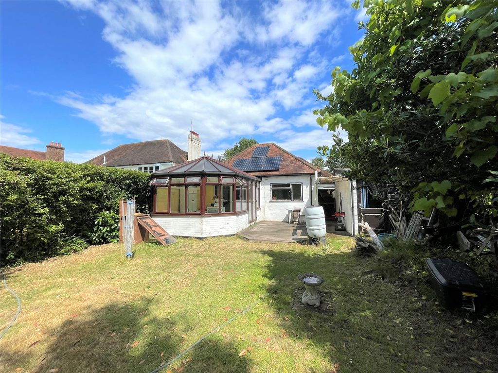 5 bed bungalow for sale in Terrace Road South, Binfield, Berkshire RG42, £600,000