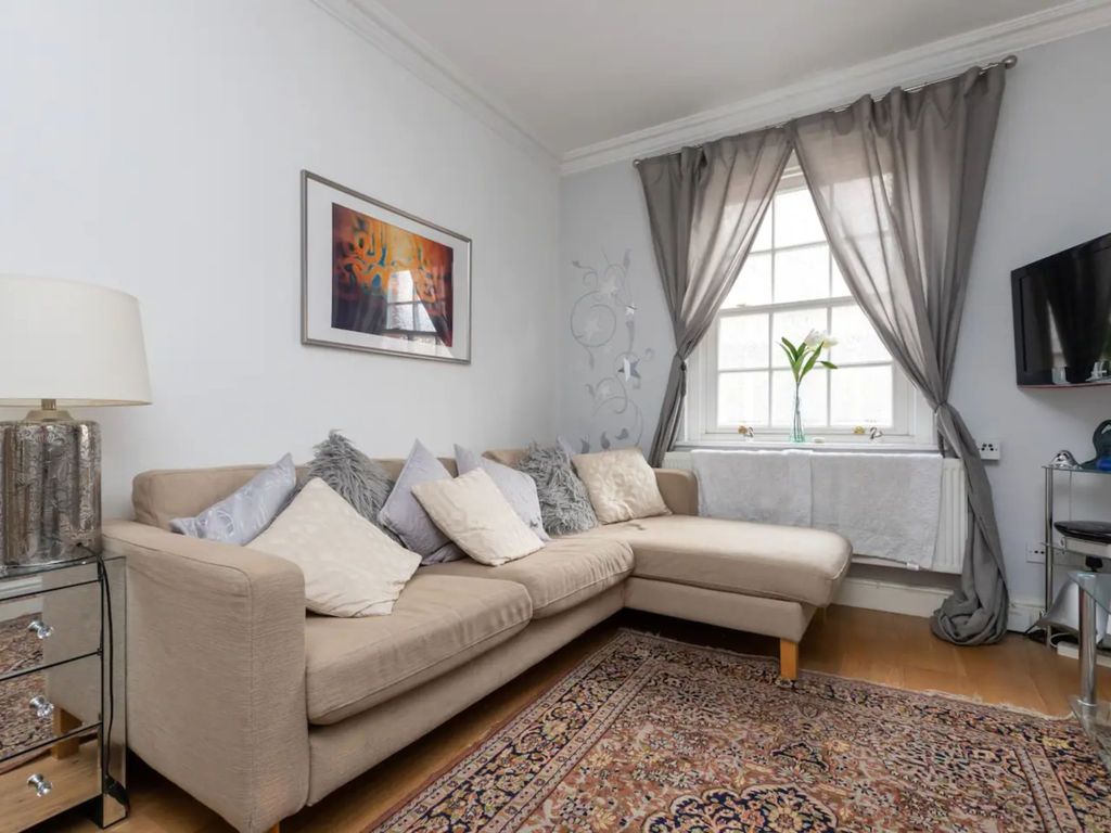 1 bed flat to rent in Lndn-Vau673 - Vauxhaul Bridge Road, London SW1V, £3,800 pcm