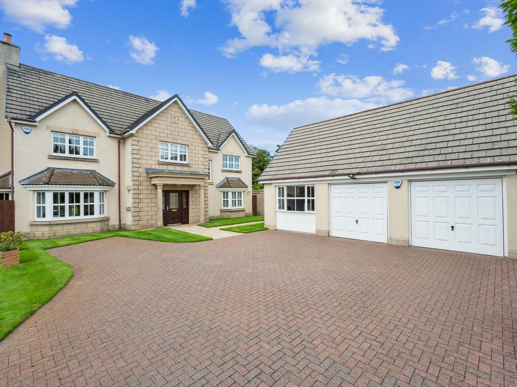 5 bed detached house for sale in Douglas Avenue, Airth, Falkirk FK2, £545,000