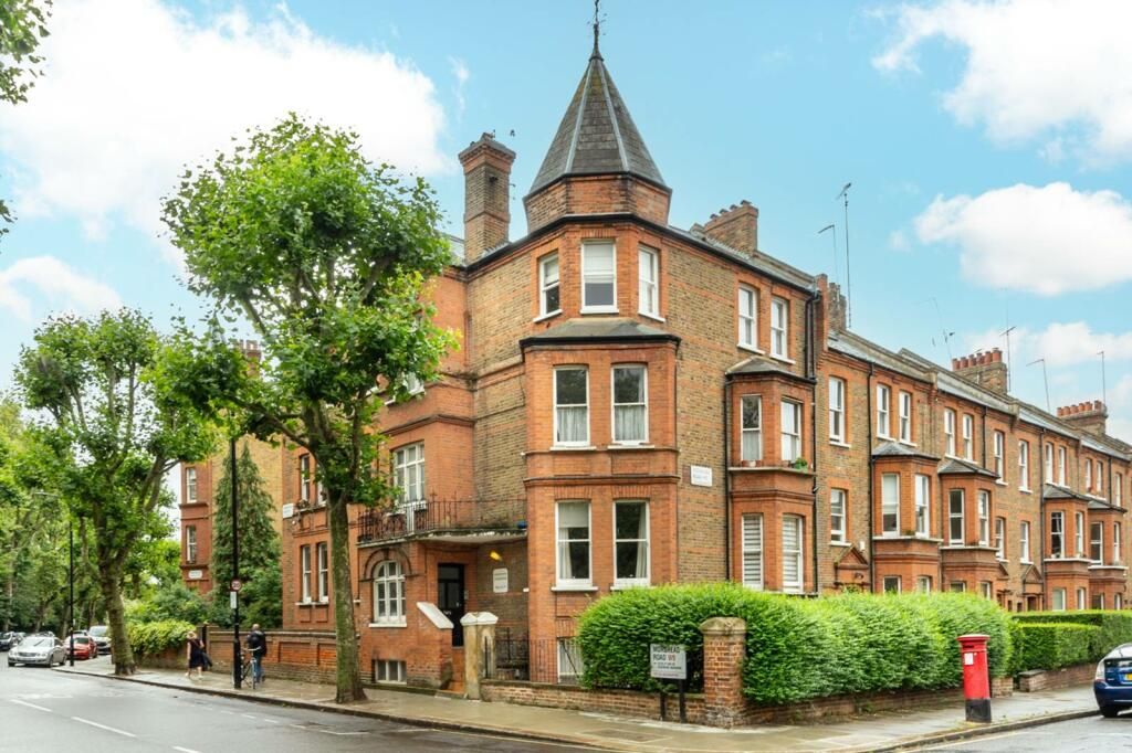 4 bed flat for sale in Essendine Mansions, London W9, £999,999