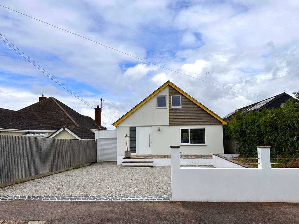 4 bed detached house for sale in Seafield Avenue, Exmouth EX8, £699,950