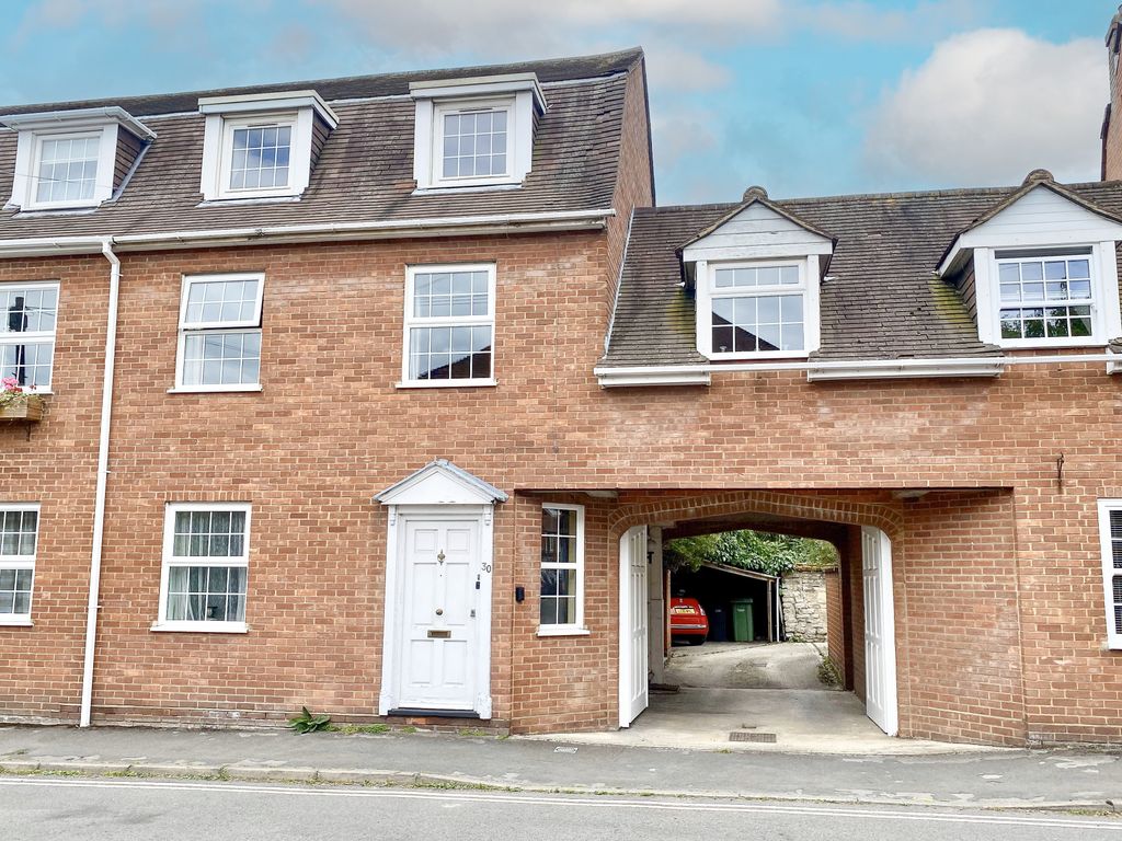 3 bed town house for sale in Thame, Oxfordshire OX9, £550,000