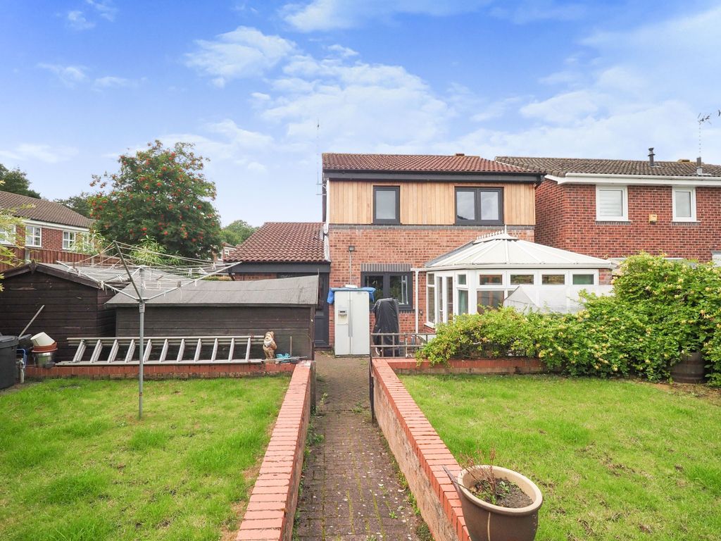 4 bed detached house for sale in Tanyard Close, Derby DE74, £365,000