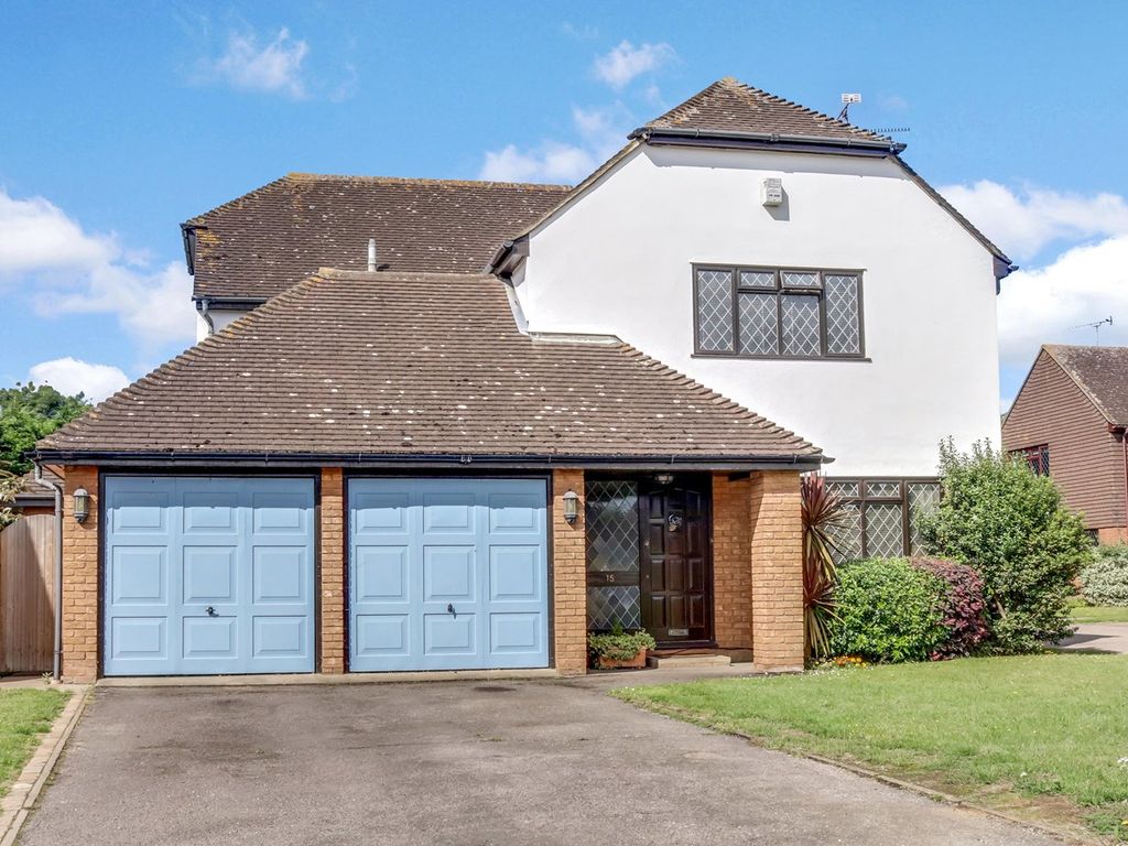 4 bed detached house for sale in Sharnbrook, Shoeburyness SS3, £625,000