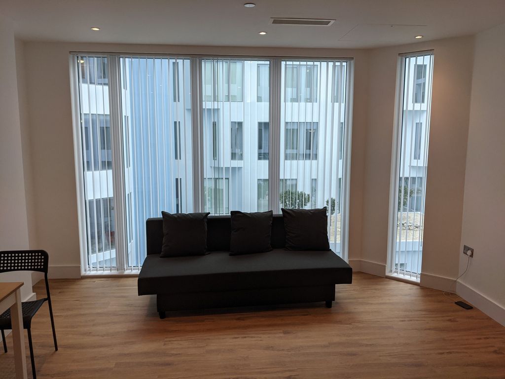 2 bed flat for sale in Westgate House, Westgate, London, Greater London W5, £500,000
