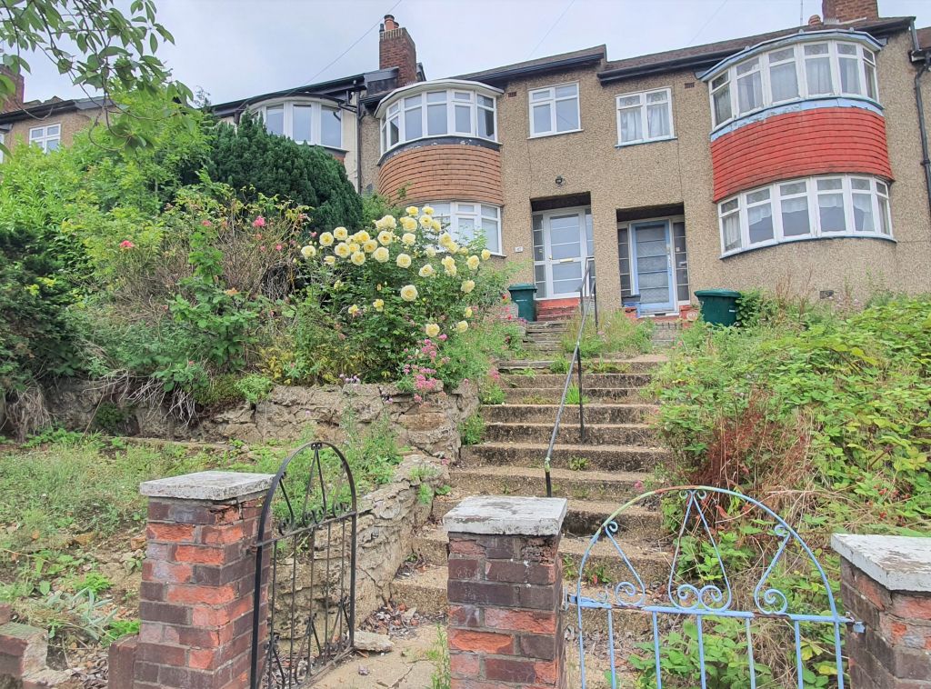 3 bed terraced house for sale in Rushdene Avenue, East Barnet, Barnet EN4, £559,950