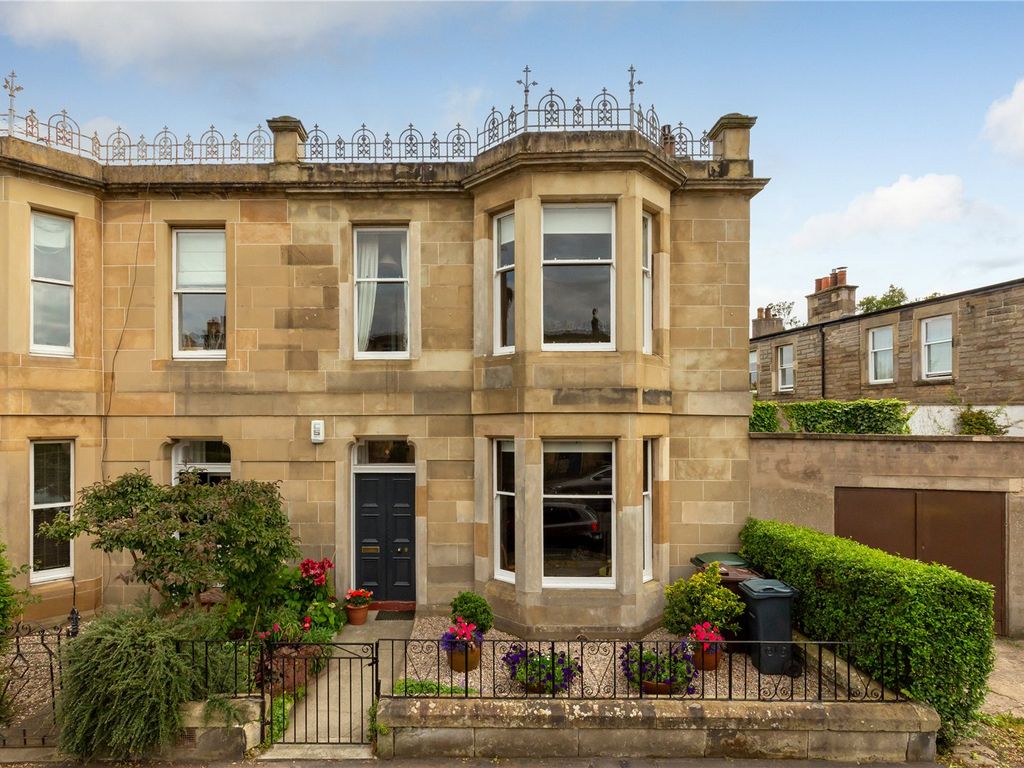 4 bed end terrace house for sale in Dudley Gardens, Edinburgh, Midlothian EH6, £695,000