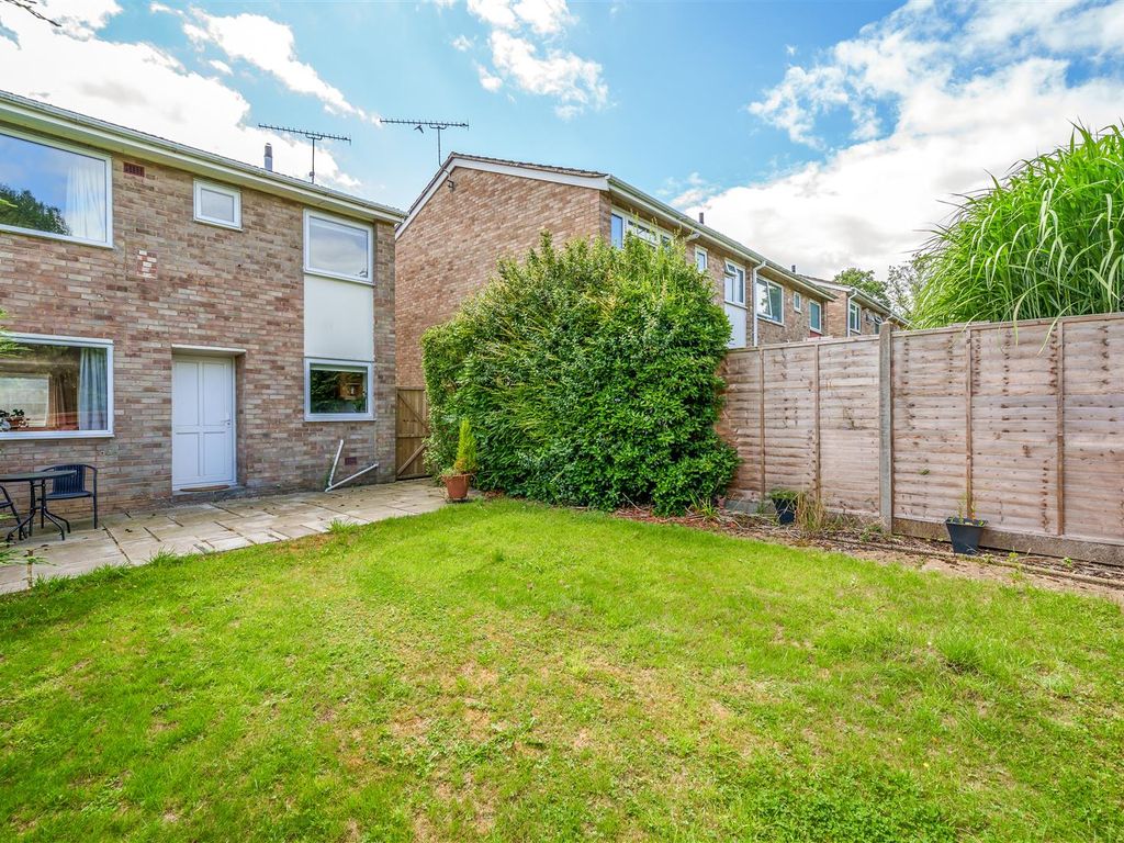 3 bed semi-detached house for sale in Galsworthy Drive, Caversham, Reading RG4, £416,000