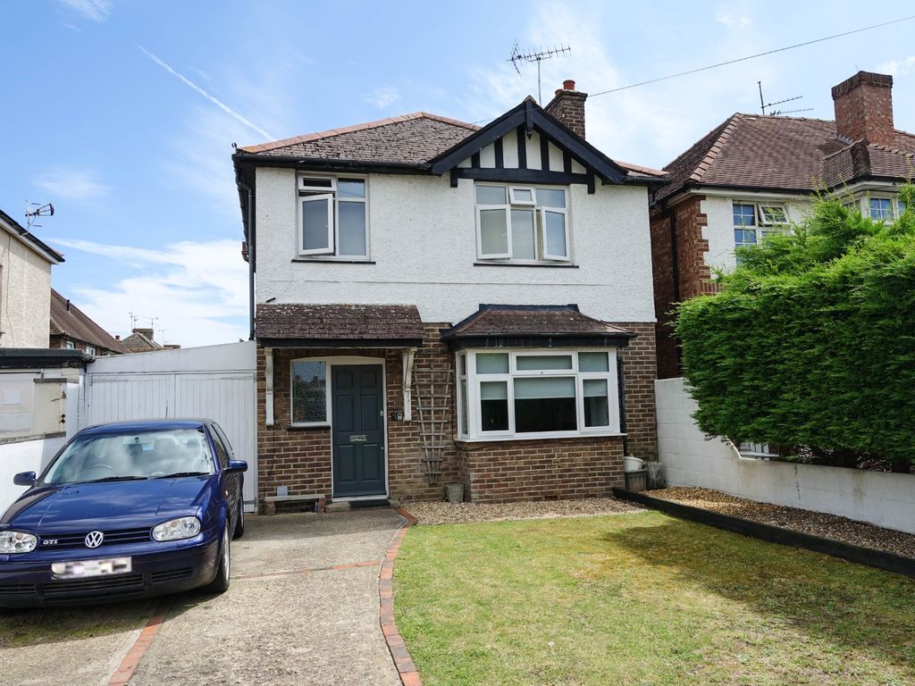 3 bed detached house for sale in Hawthorn Road, Bognor Regis PO21, £350,000