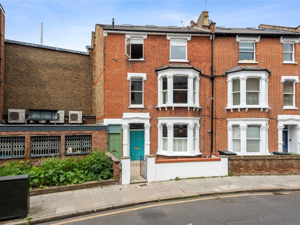 1 bed flat for sale in Fieldway Crescent, London N5, £435,000