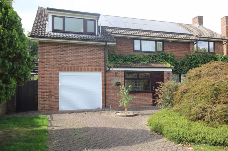 4 bed detached house for sale in Higham Lane, Tonbridge TN10, £775,000