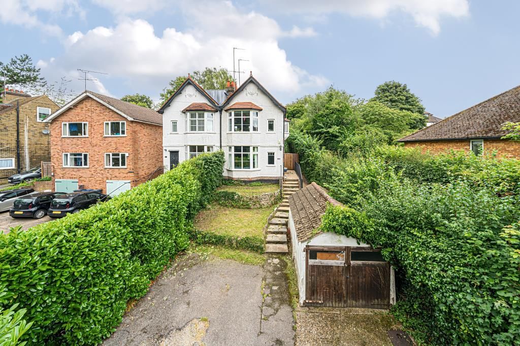 3 bed semi-detached house for sale in Amersham, Buckinghamshire HP7, £690,000