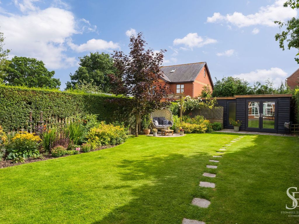 3 bed detached house for sale in Arborfield Road, Shinfield RG2, £600,000