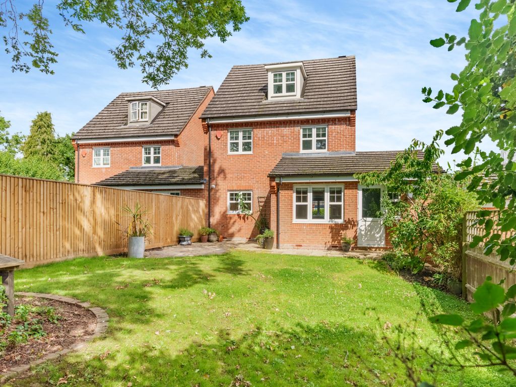 4 bed detached house for sale in Four Oaks, Chesham HP5, £619,950