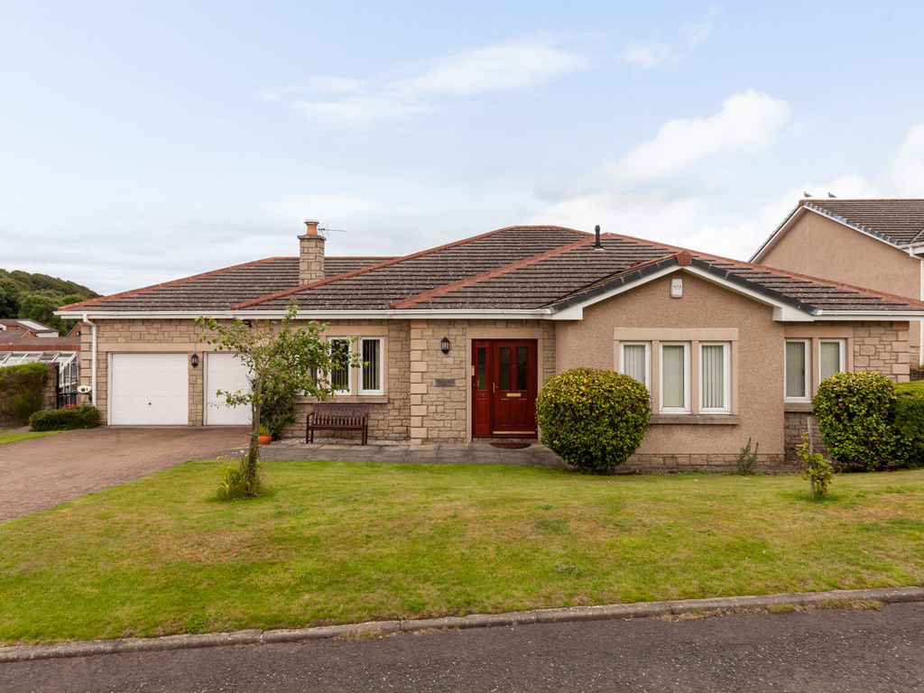 4 bed detached bungalow for sale in 12 Carlingnose Point, North Queensferry KY11, £620,000