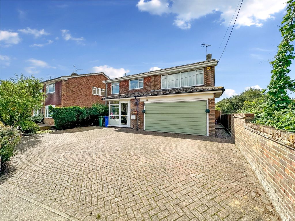 4 bed detached house for sale in Chaffes Lane, Upchurch, Sittingbourne, Kent ME9, £500,000