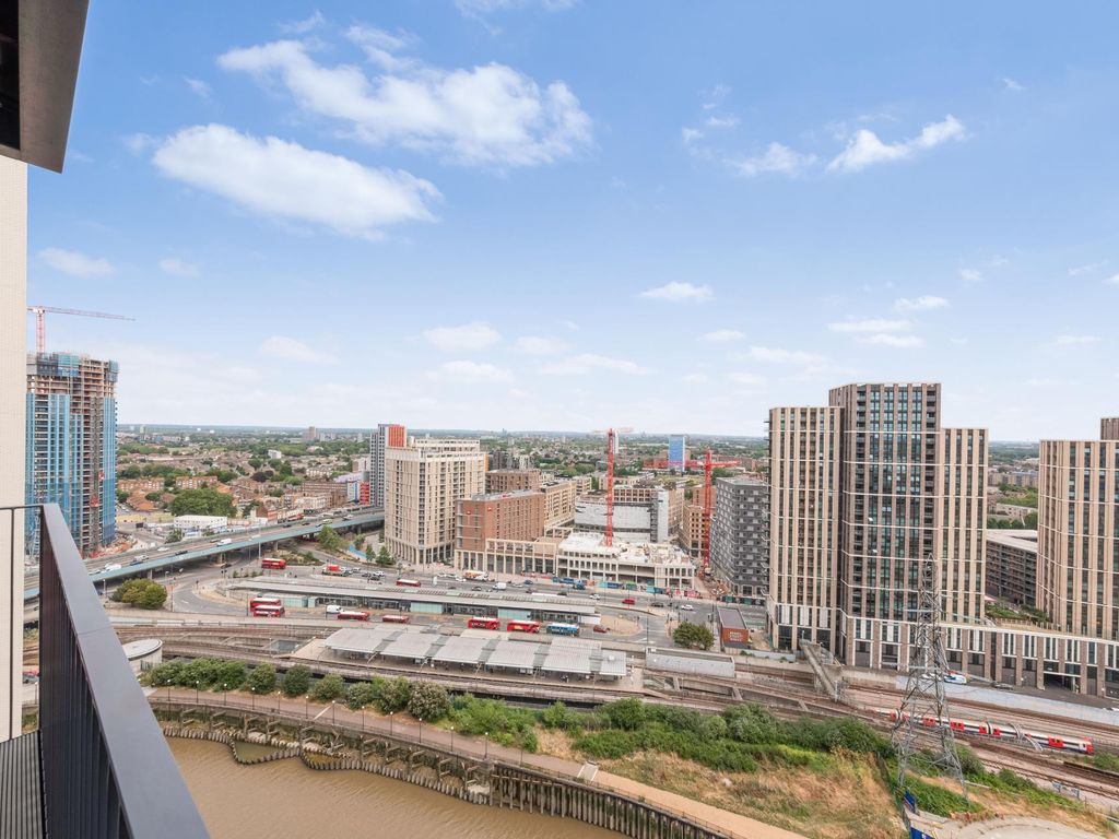 New home, 1 bed flat for sale in Defoe House, London City Island, London E14, £488,000