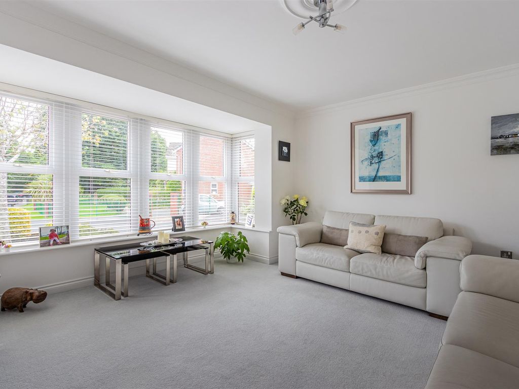 4 bed property for sale in Gerddi Taf, Llandaff, Cardiff CF5, £785,000