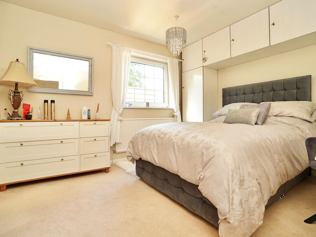 4 bed detached house for sale in Shelton Road, Shelton, Huntingdon PE28, £650,000