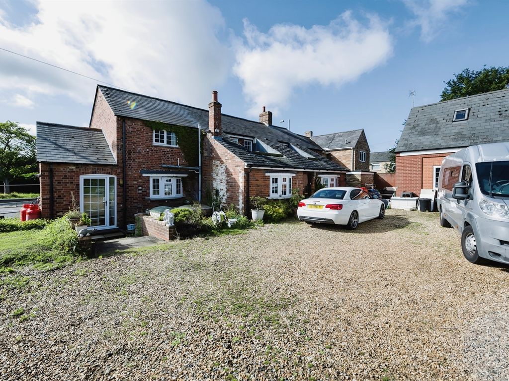 4 bed detached house for sale in Great North Road, Buckden, St Neots PE19, £742,500