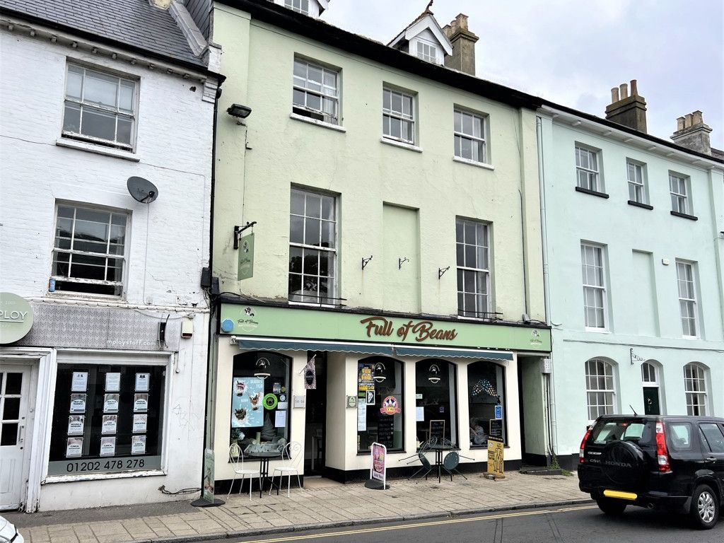 Retail premises to let in 14-16 Castle Street, Christchurch, Dorset BH23, £18,000 pa