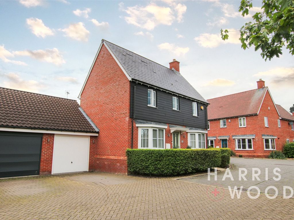 4 bed detached house for sale in Pier Close, Colchester, Essex CO2, £425,000