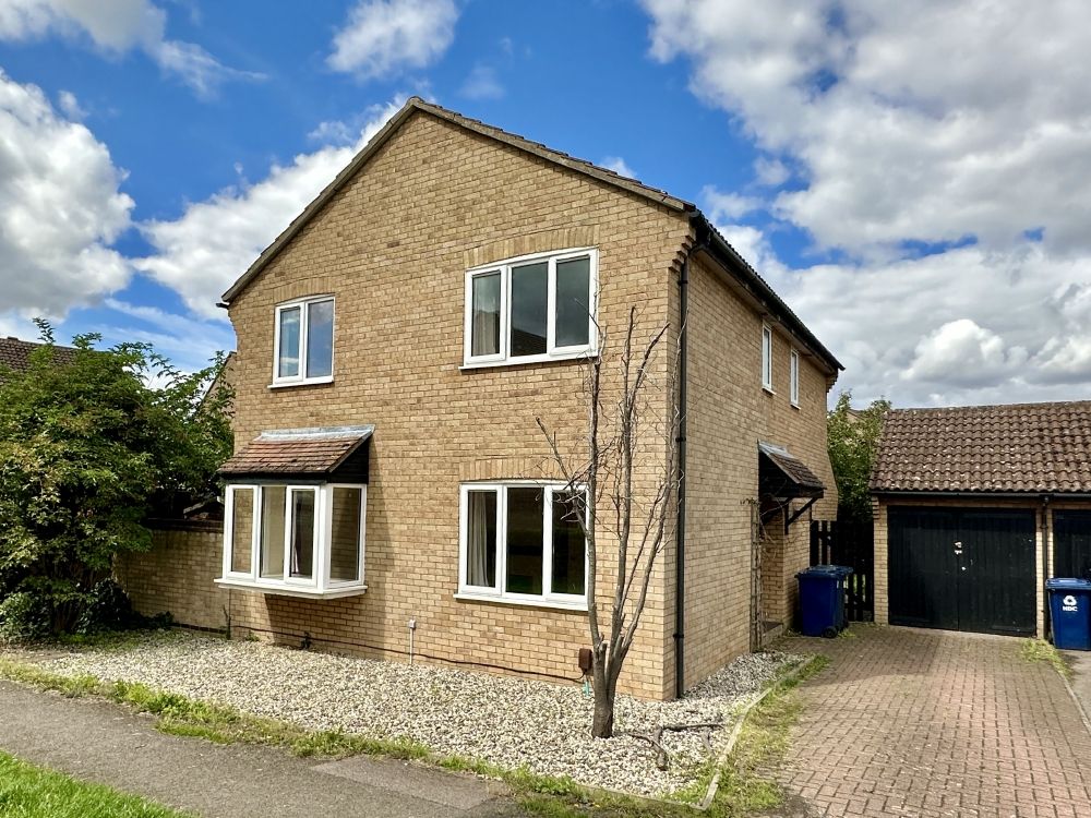 4 bed detached house for sale in Peate Close, Godmanchester PE29, £400,000