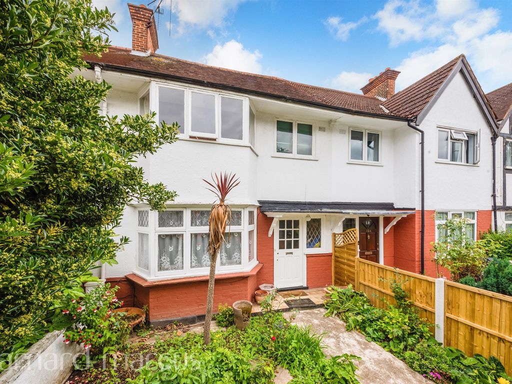 4 bed terraced house for sale in Princes Avenue, London W3, £825,000
