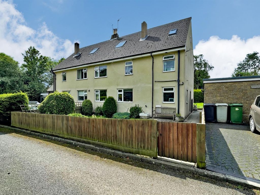 5 bed semi-detached house for sale in Tixover Grange, Tixover, Stamford PE9, £375,000