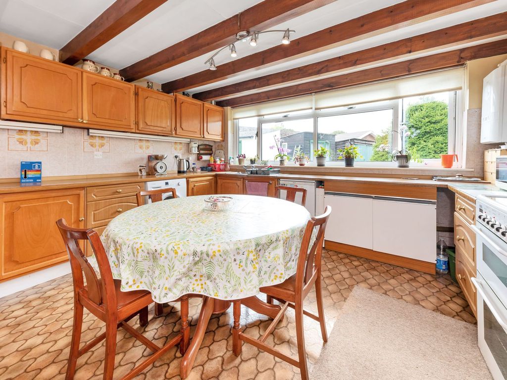 2 bed detached bungalow for sale in North End, Meldreth SG8, £525,000