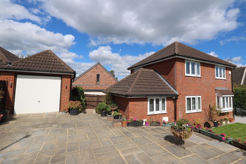 3 bed detached house for sale in Windrush Drive, High Wycombe HP13, £625,000