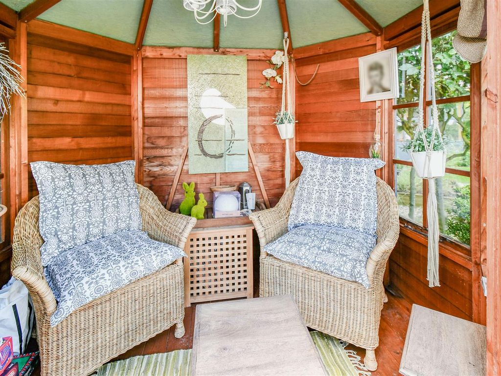 3 bed bungalow for sale in Derwent Drive, Wheldrake, York YO19, £475,000