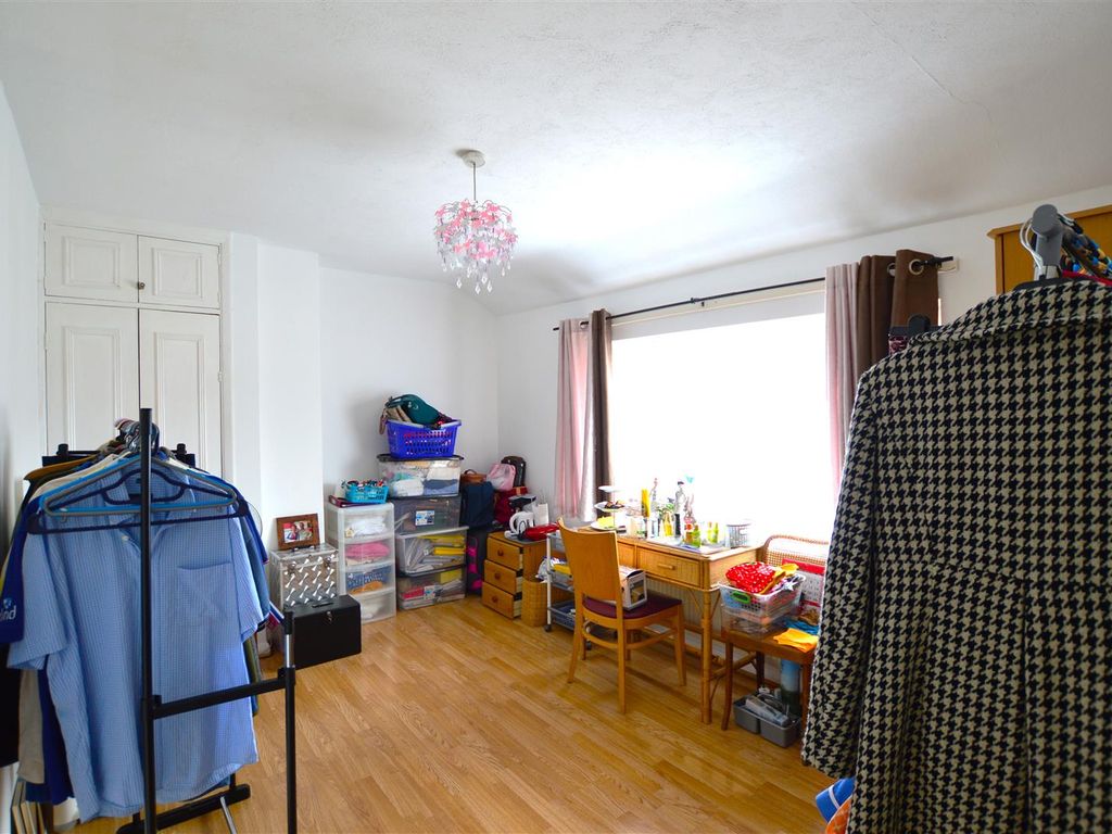 2 bed link-detached house for sale in Crayle Street, Slough, Slough SL2, £400,000