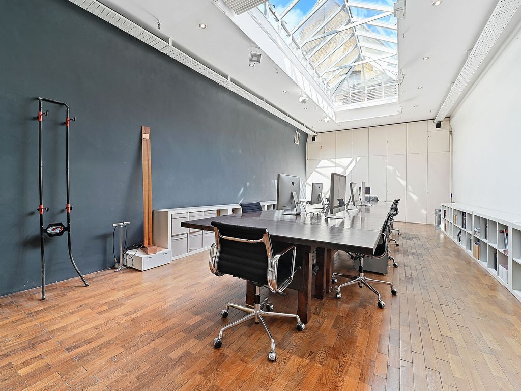 Office to let in Fashion Street, London E1, £55,980 pa