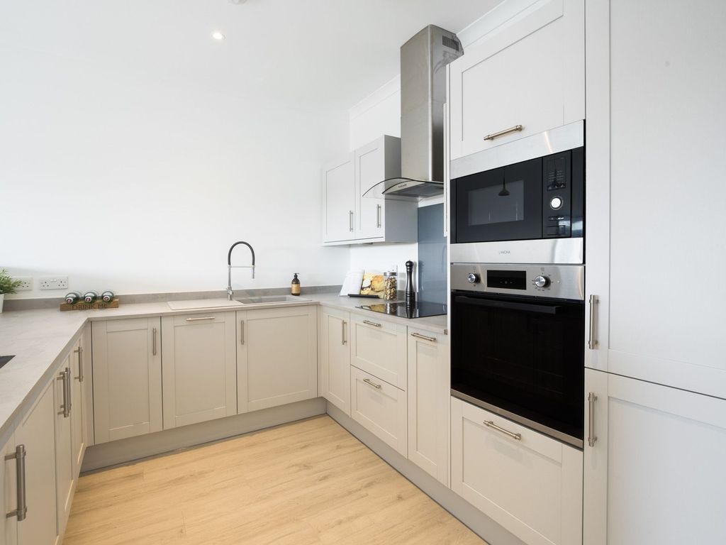 New home, 2 bed flat for sale in The Square, Killearn Court, Glasgow G63, £330,000