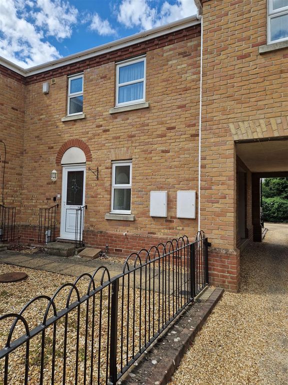 3 bed semi-detached house to rent in Cootes Meadow, St. Ives, Huntingdon PE27, £1,400 pcm
