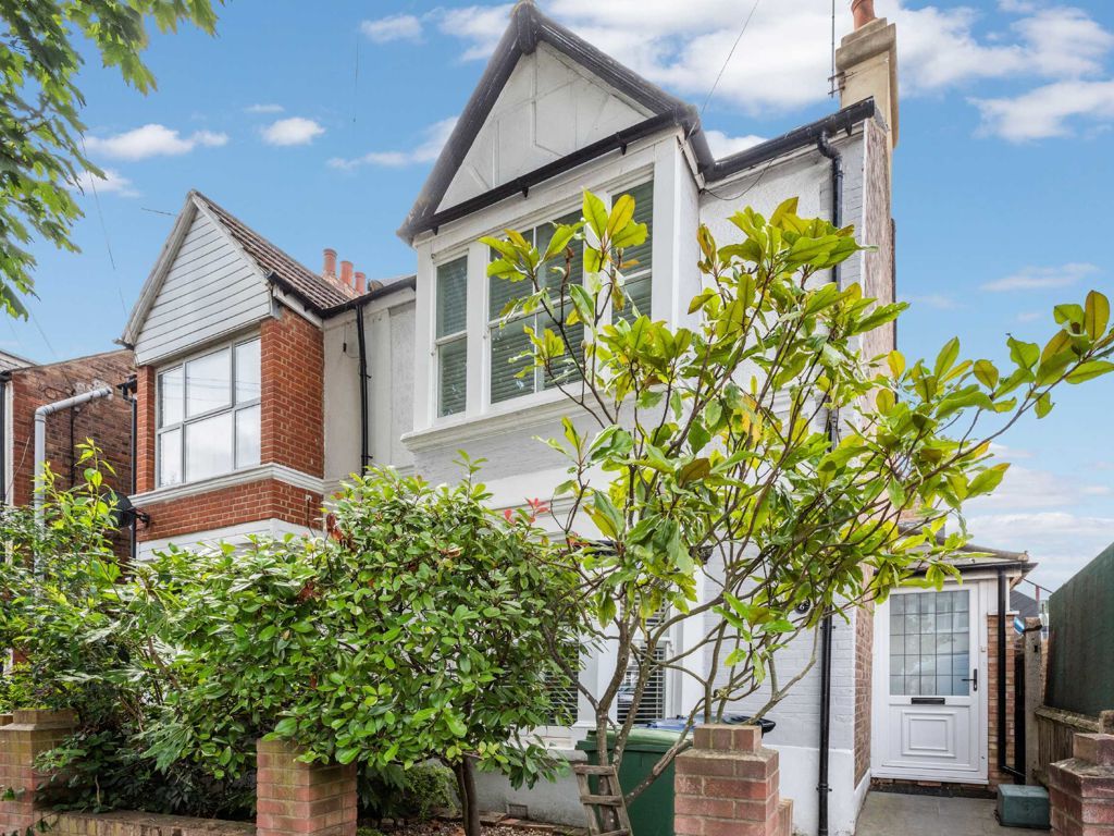 3 bed semi-detached house for sale in Carlton Road, London W4, £949,950