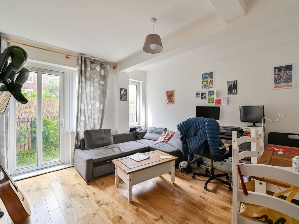 1 bed flat for sale in Druid Street, Bermondsey, London SE1, £365,000