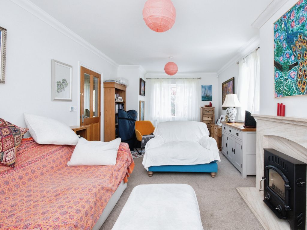 3 bed detached house for sale in Antells Way, Alderholt, Fordingbridge SP6, £479,950