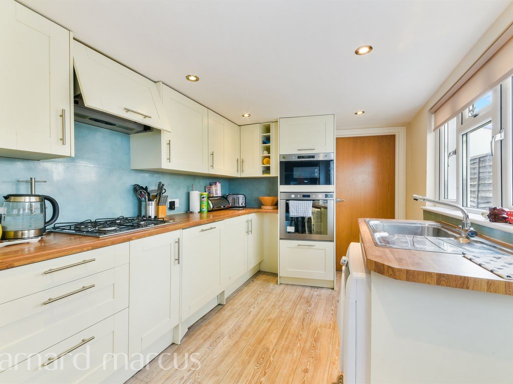 3 bed terraced house for sale in Stafford Road, Wallington SM6, £425,000