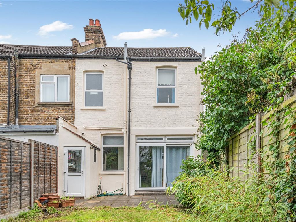 2 bed end terrace house for sale in Beverstone Road, Thornton Heath CR7, £370,000