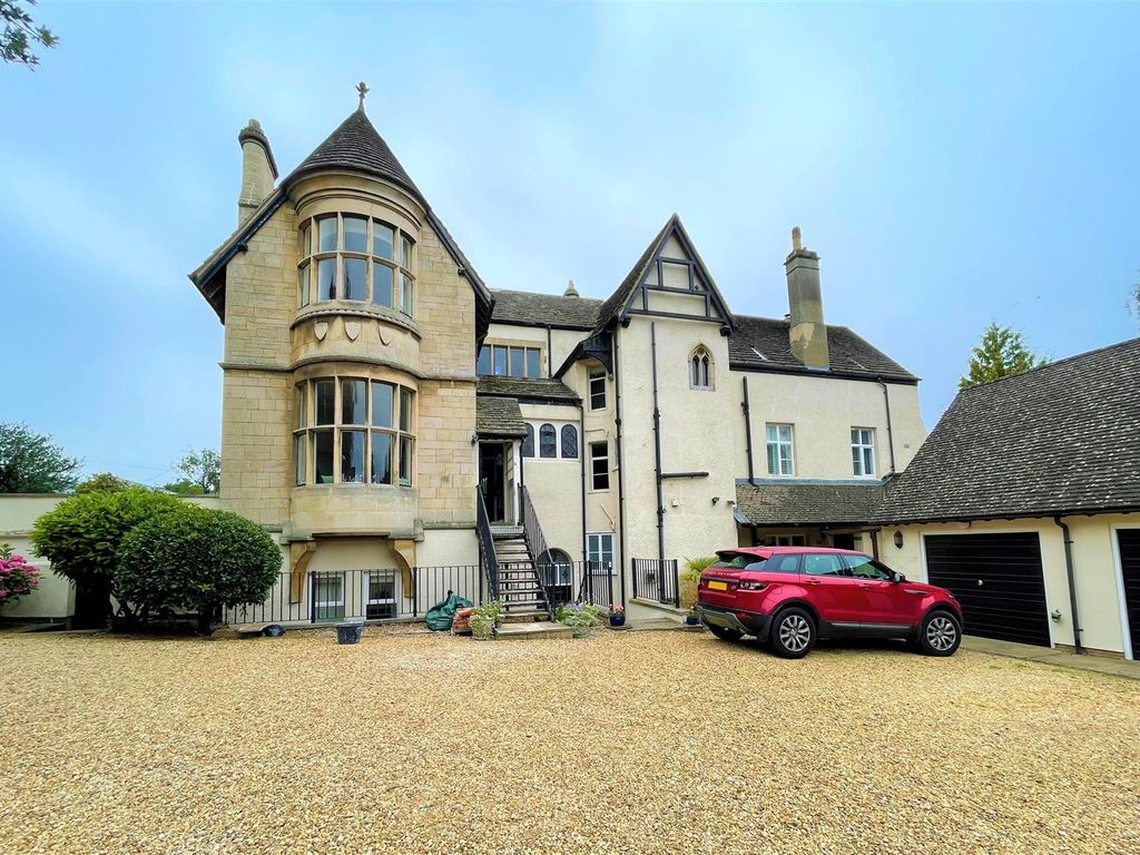2 bed flat for sale in First Drift, Wothorpe, Stamford PE9, £380,000