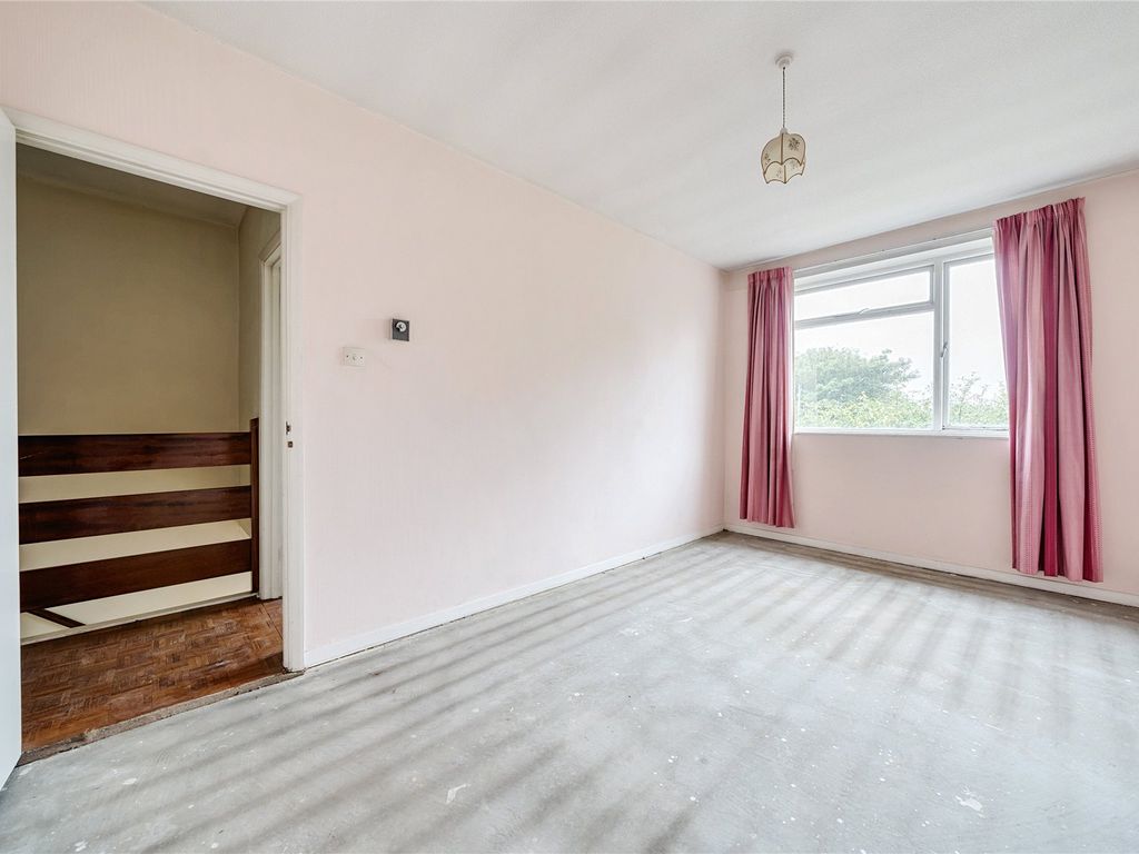 3 bed terraced house for sale in Highland Road, Bromley BR2, £425,000