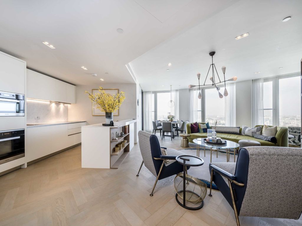 3 bed flat for sale in Upper Ground, London SE1, £3,000,000