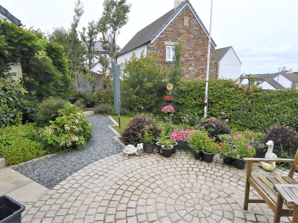 4 bed detached house for sale in Attwell Terrace, Fowey PL23, £425,000