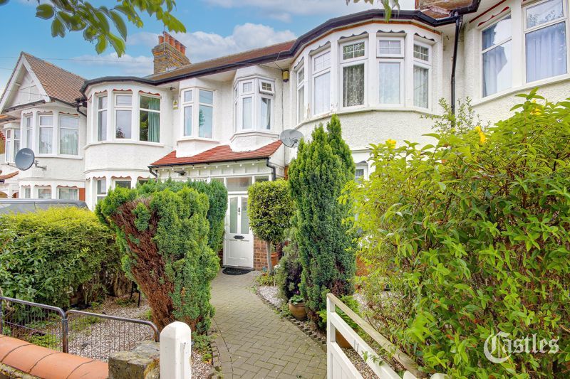 3 bed terraced house for sale in Norfolk Avenue, Palmers Green N13, £635,000