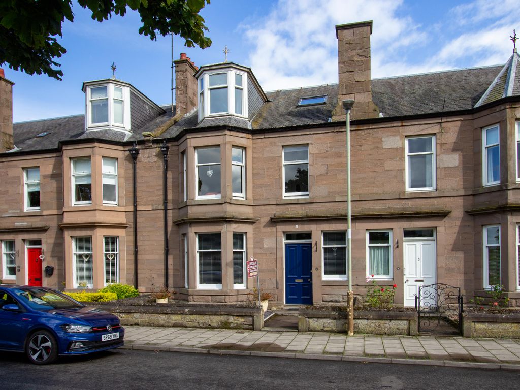 5 bed town house for sale in Wellington Gardens, Montrose DD10, £360,000