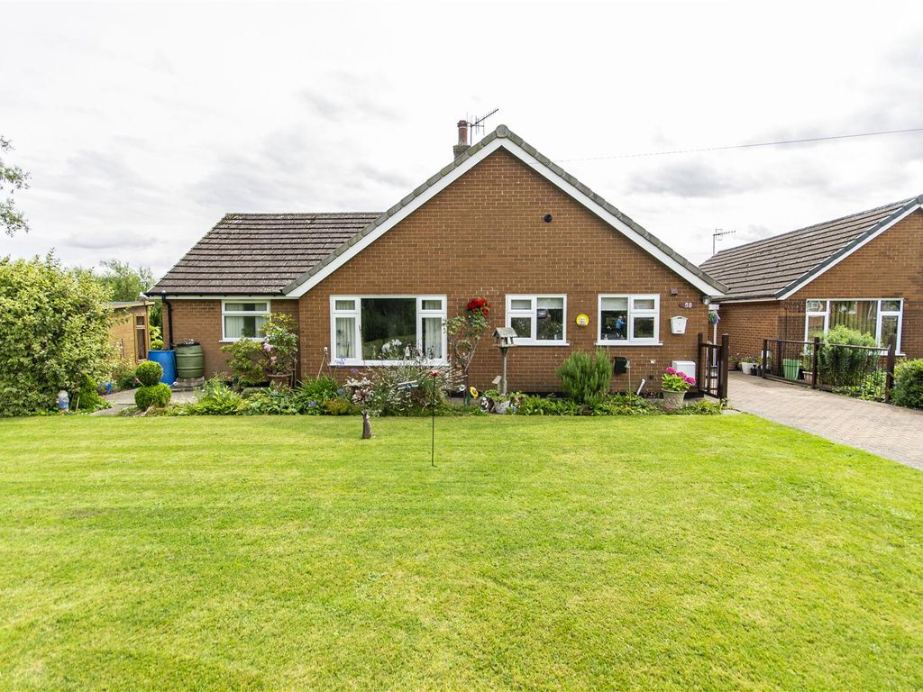4 bed detached bungalow for sale in Chesterfield Avenue, New Whittington, Chesterfield S43, £350,000